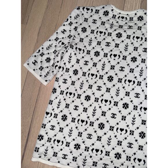 Chanel 19K Coco Neige Black White Wool CC Logo Top Short Sleeve Tee T Shirt 40 - Picture 13 of 16